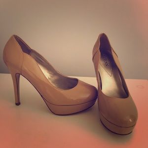 Guess Nude Patten Pumps size 8, 5 inch heel